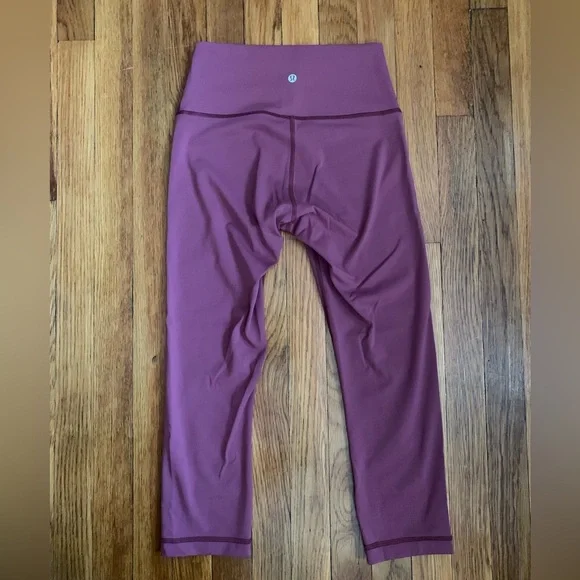 Lululemon Wunder Under crop leggings 21” size 6 - Picture 3 of 6
